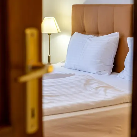 Frisko Panzio Zalakaros