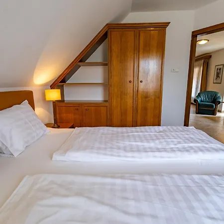 Frisko Panzio Zalakaros