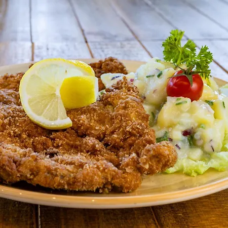 فندق مبيت وإفطار Frisko Panzio