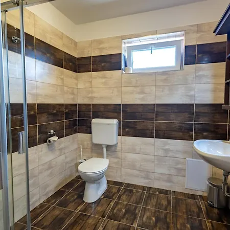 Frisko Panzio Couette-café Zalakaros