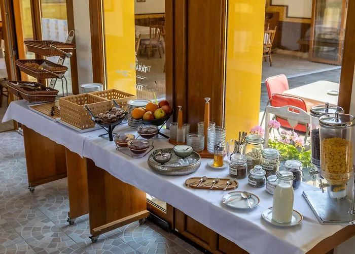 Frisko Panzio Bed & Breakfast