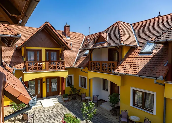 Frisko Panzio Oda ve Kahvaltı 3*