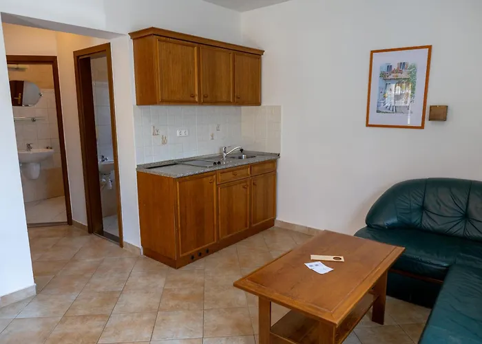 Frisko Panzio Zalakaros